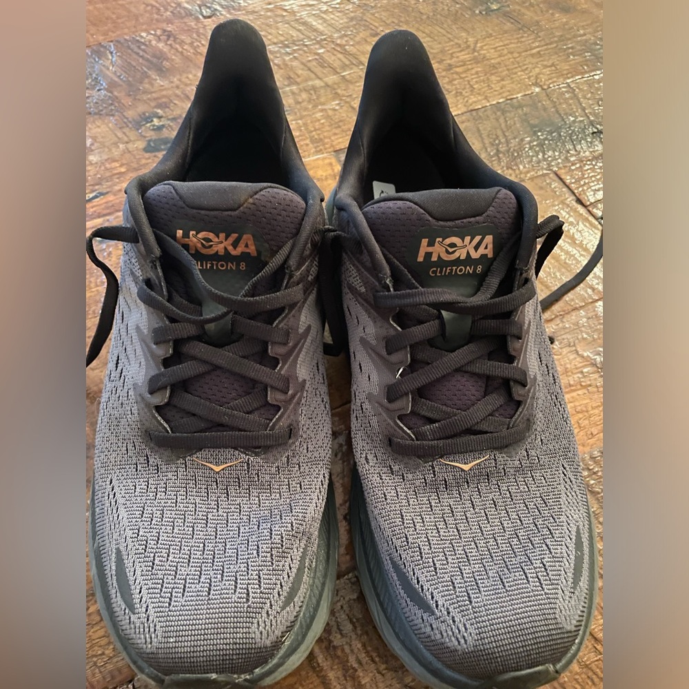 Hoka Clifton 8